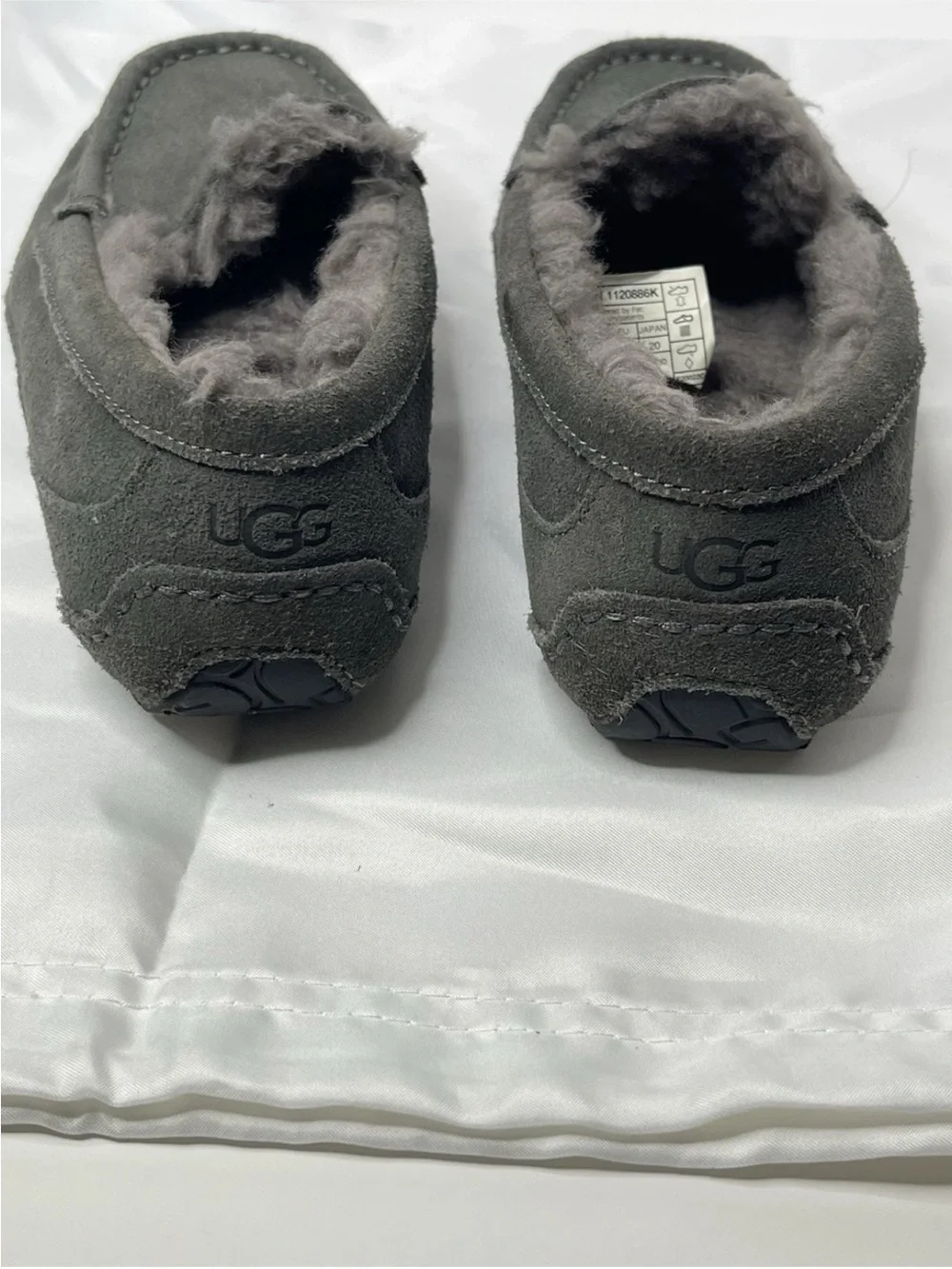 UGG Ansley Youth Slippers Sz 1 Gray Suede Shearling Slip On Cozy Comfort